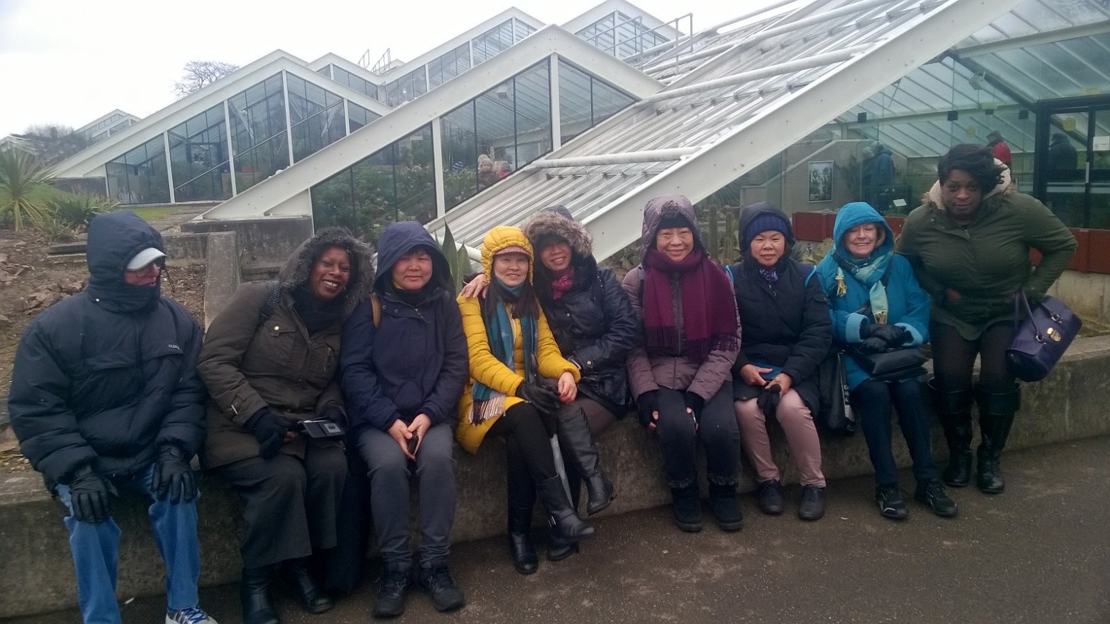 Aylesbury residents visit Kew Gardens Picture 1